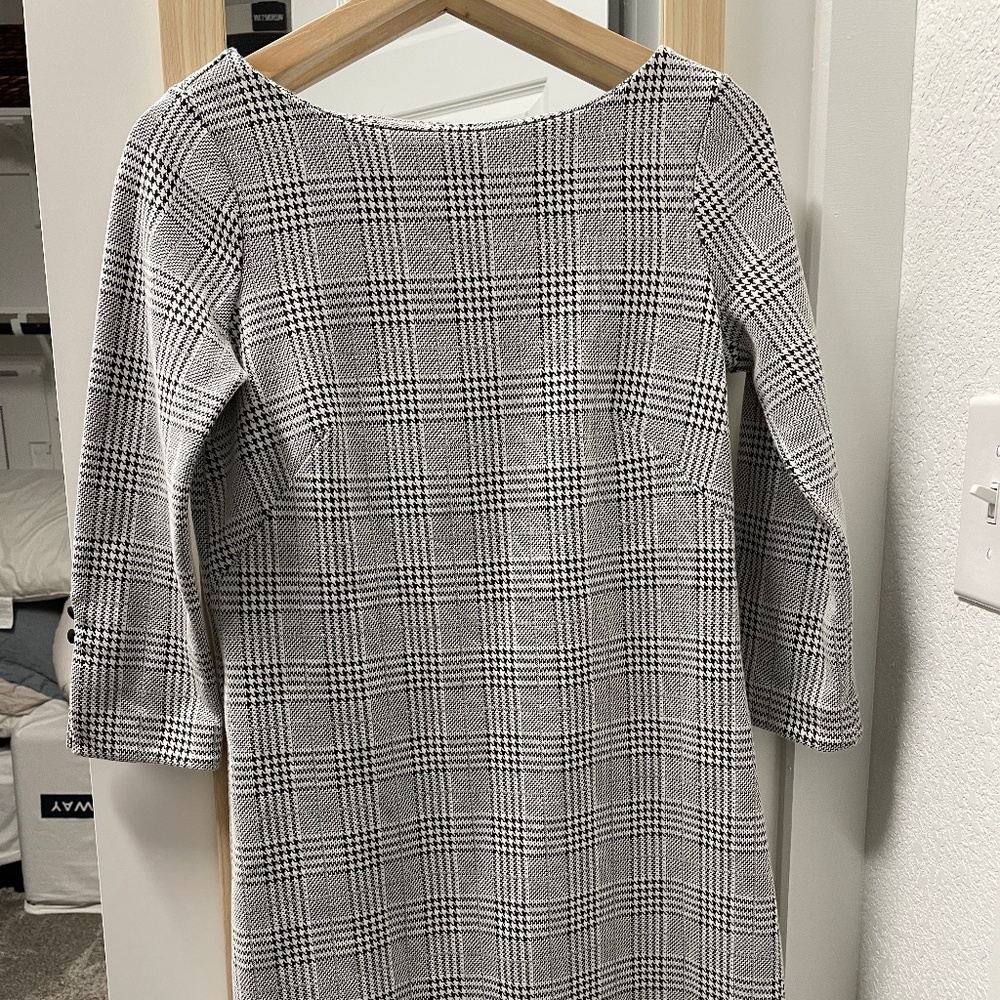 Boatneck fitted work wear dress